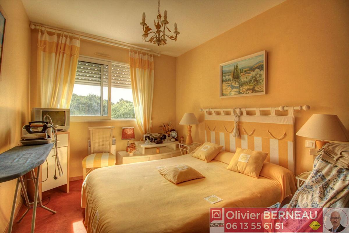 ARCANGUES Villa d'architecte à Arcangues 6 pièce(s) 163 m2 - Piscine + SPA 13