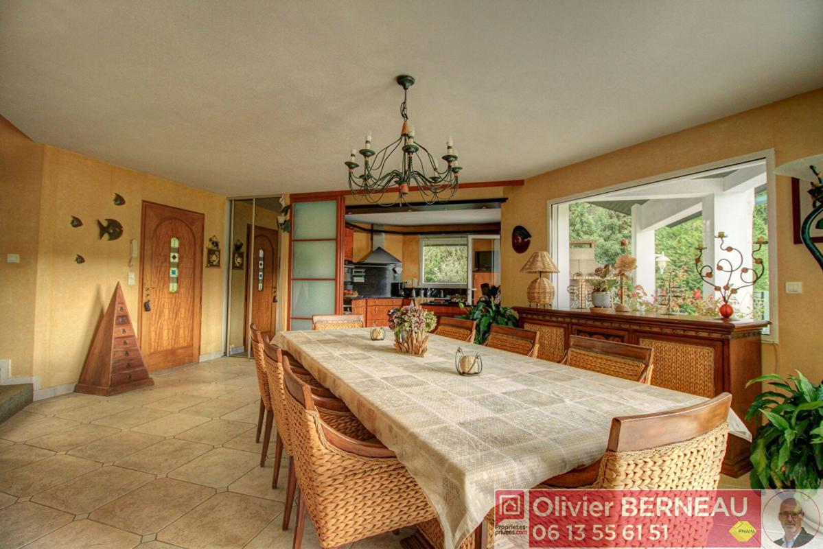 ARCANGUES Villa d'architecte à Arcangues 6 pièce(s) 163 m2 - Piscine + SPA 8