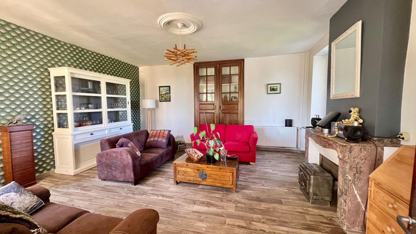 CARMAUX Ancien corps de ferme rénové, 240 m2 1