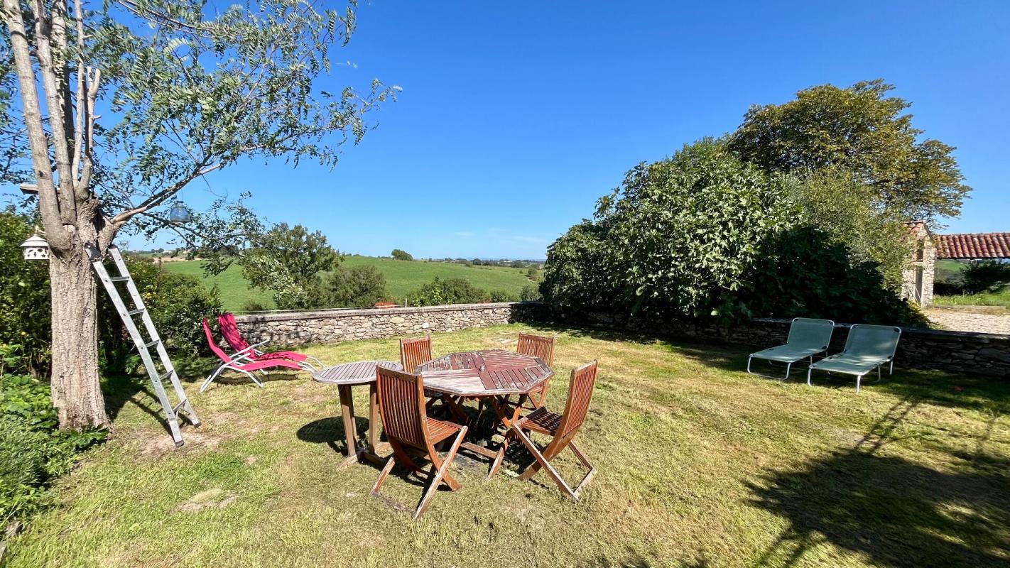 CARMAUX Ancien corps de ferme rénové, 240 m2 14