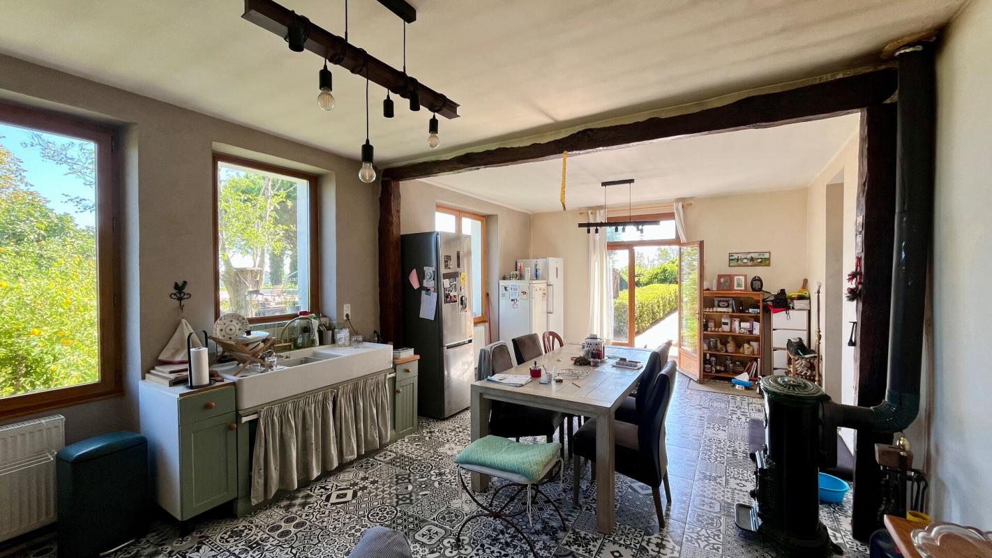 CARMAUX Ancien corps de ferme rénové, 240 m2 3