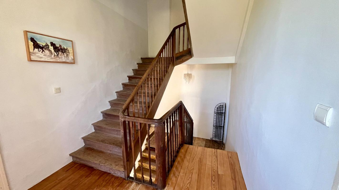 CARMAUX Ancien corps de ferme rénové, 240 m2 9