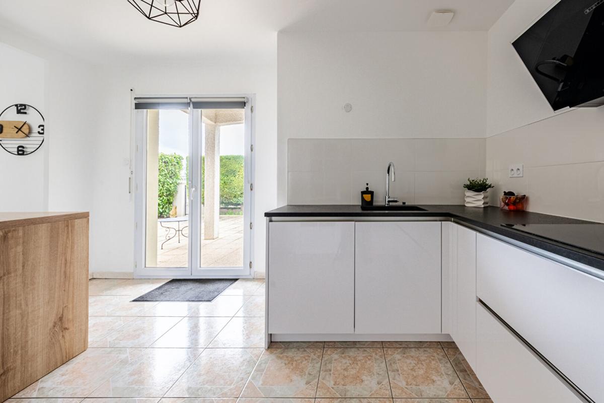 SENNECEY-LES-DIJON 21800 SENNECEY LES DIJON - Maison 170 m², 5/6 chambres, Piscine, Dépendance 180 m² , Terrain 1300 m² 4