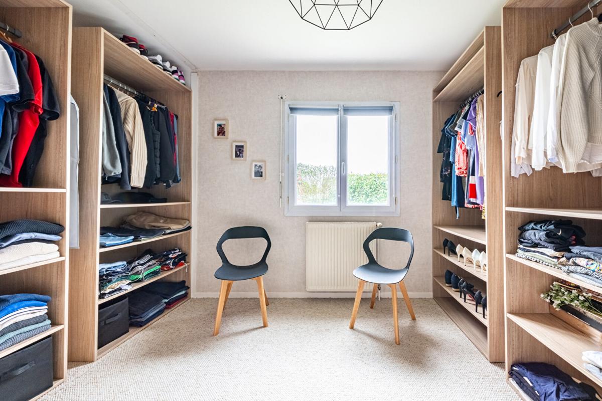 SENNECEY-LES-DIJON 21800 SENNECEY LES DIJON - Maison 170 m², 5/6 chambres, Piscine, Dépendance 180 m² , Terrain 1300 m² 7