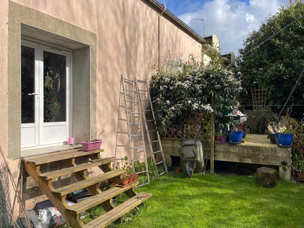 LANGOLEN Charmante maison 2 chambres bourg de LANGOLEN 13