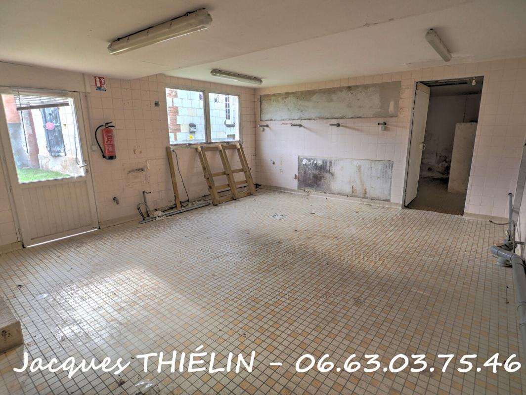 LONGUE-JUMELLES Immeuble entier Longue Jumelles 7