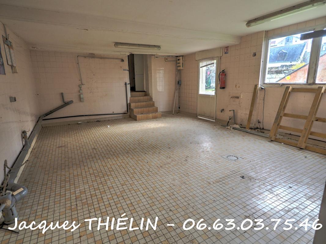 LONGUE-JUMELLES Immeuble entier Longue Jumelles 8