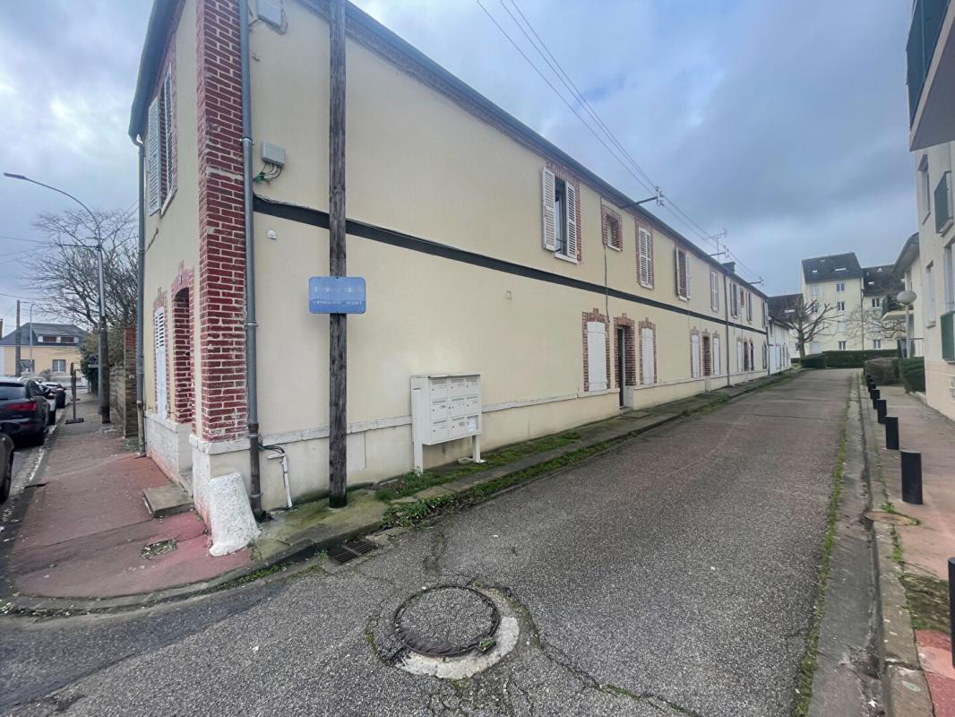 MONTARGIS Appartement  2 pièces 28 m2 10