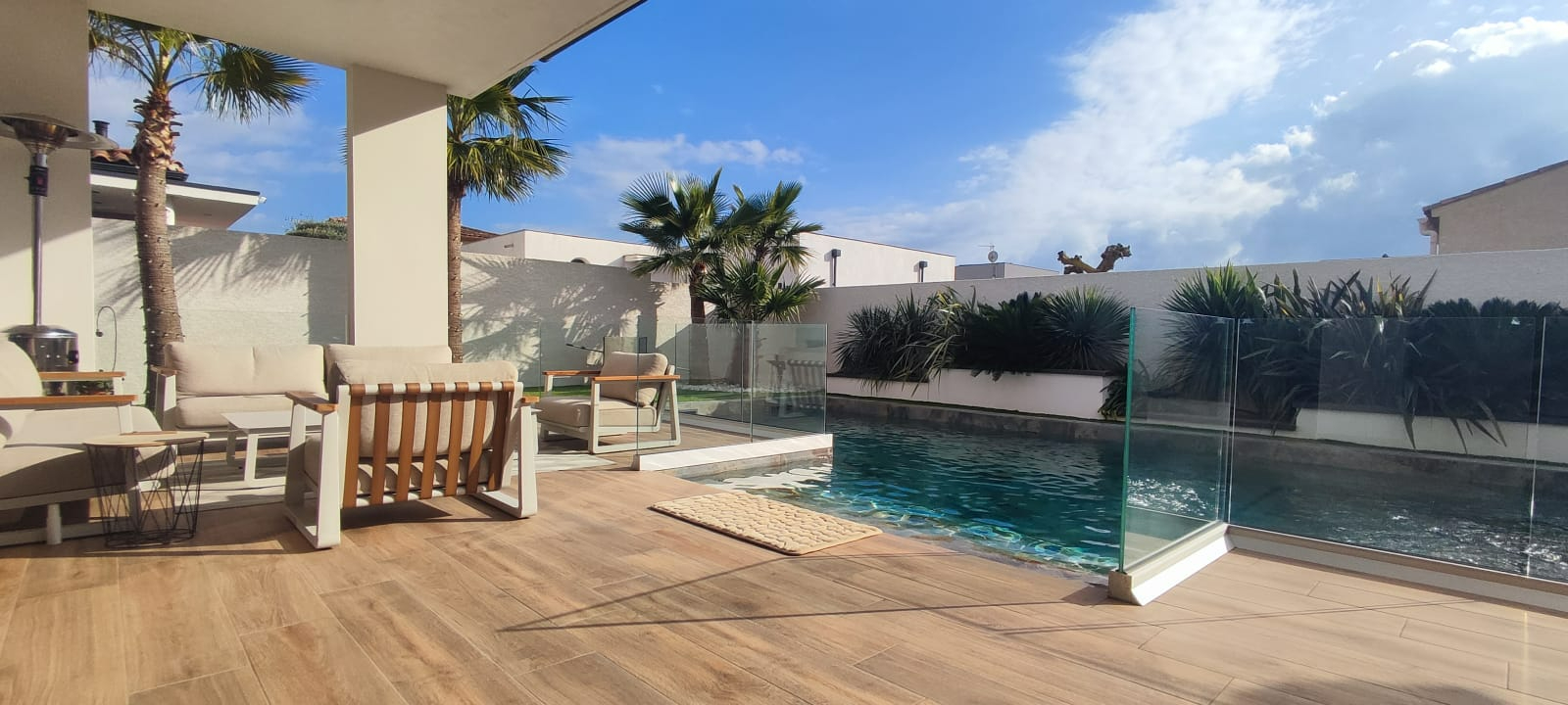 VIAS Magnifique villa contemporaine vendu meublée 1