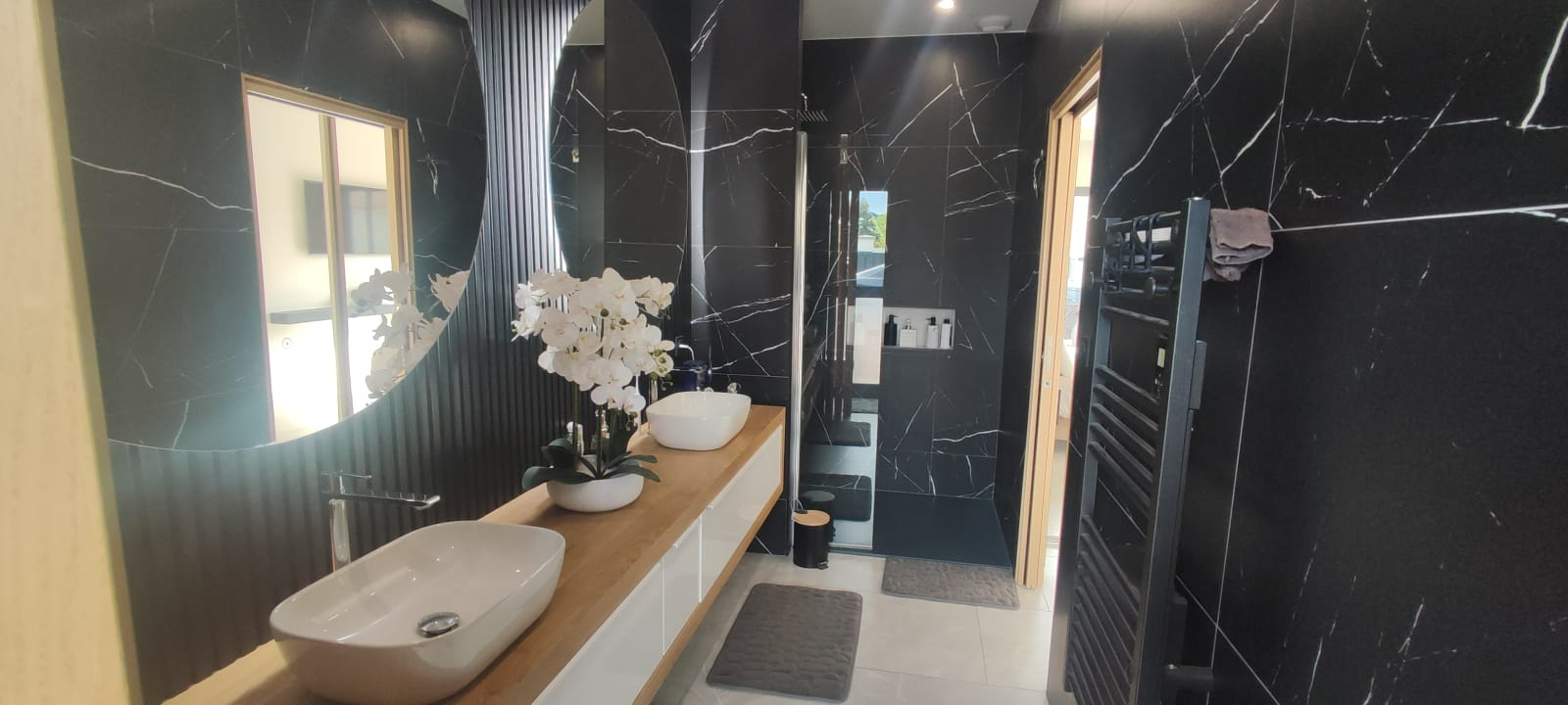 VIAS Magnifique villa contemporaine vendu meublée 11