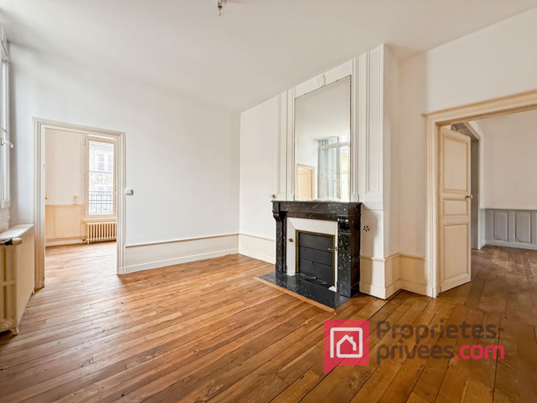 BAR-SUR-SEINE Immeuble 5