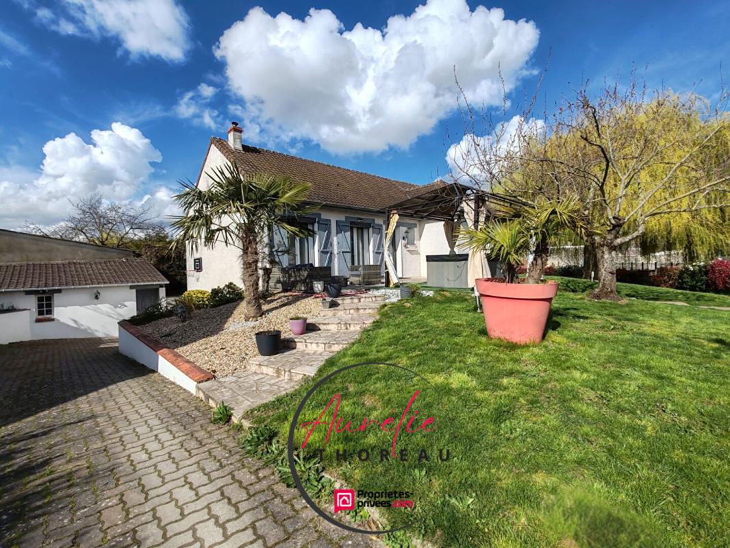 ASCHERES-LE-MARCHE Maison sur sous sol, terrain clos, 4 chambres 17