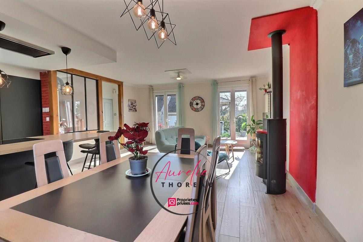 ASCHERES-LE-MARCHE Maison sur sous sol, terrain clos, 4 chambres 6