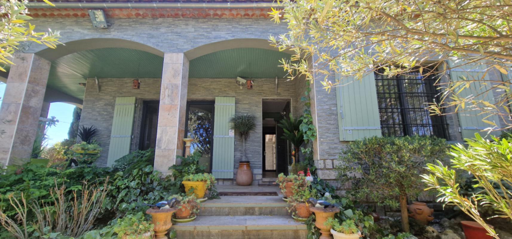 BRUE-AURIAC Maison  individuelle de 96 m2 et dépendance de 16 m2 2