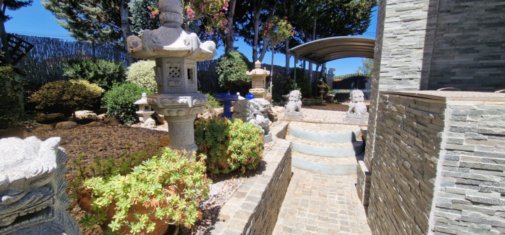 BRUE-AURIAC Maison  individuelle de 96 m2 et dépendance de 16 m2 8