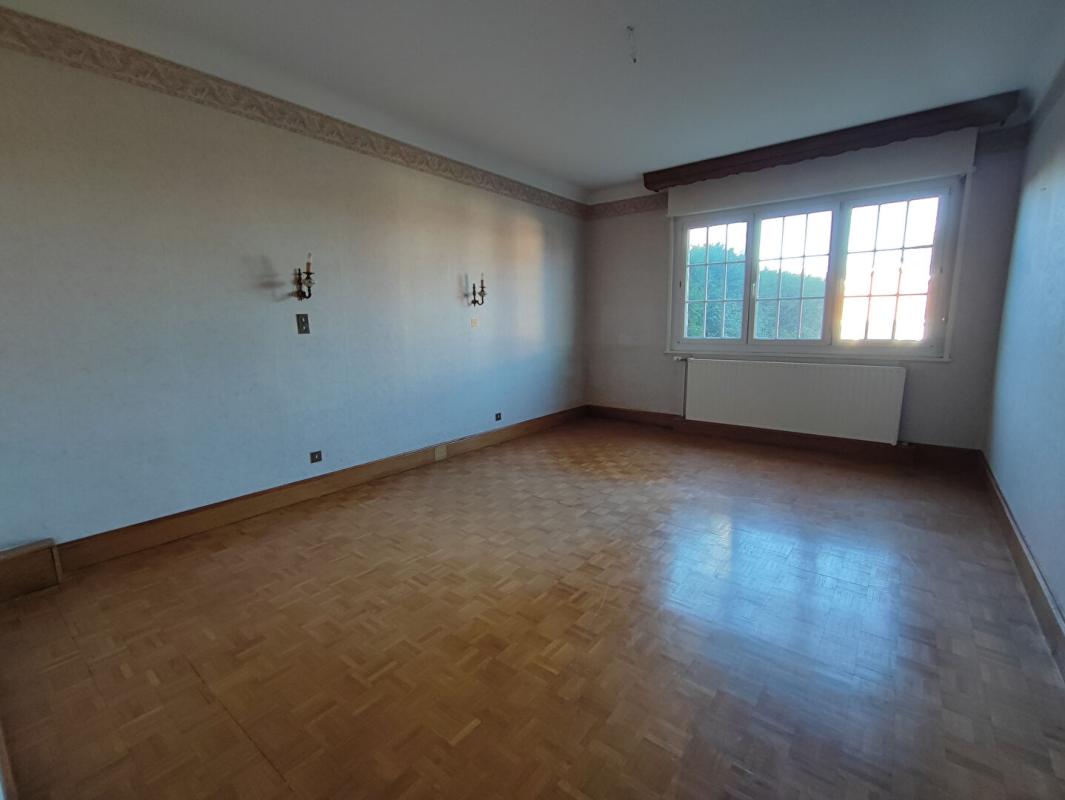 ALLOUAGNE Maison Allouagne 10 pièce(s) 282 m2 18