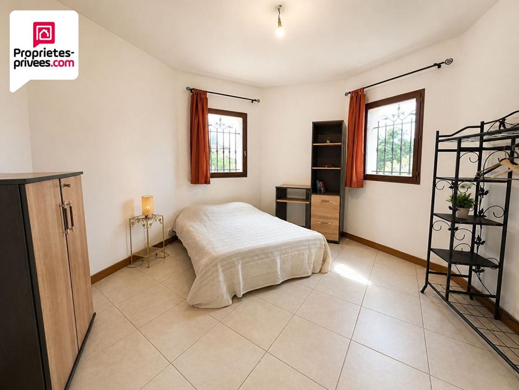SAINT-CEZAIRE-SUR-SIAGNE PROPRIETE 9 pièces 249 m2 avec Annexes, Piscine et terrain paysager de 4000 m2 13