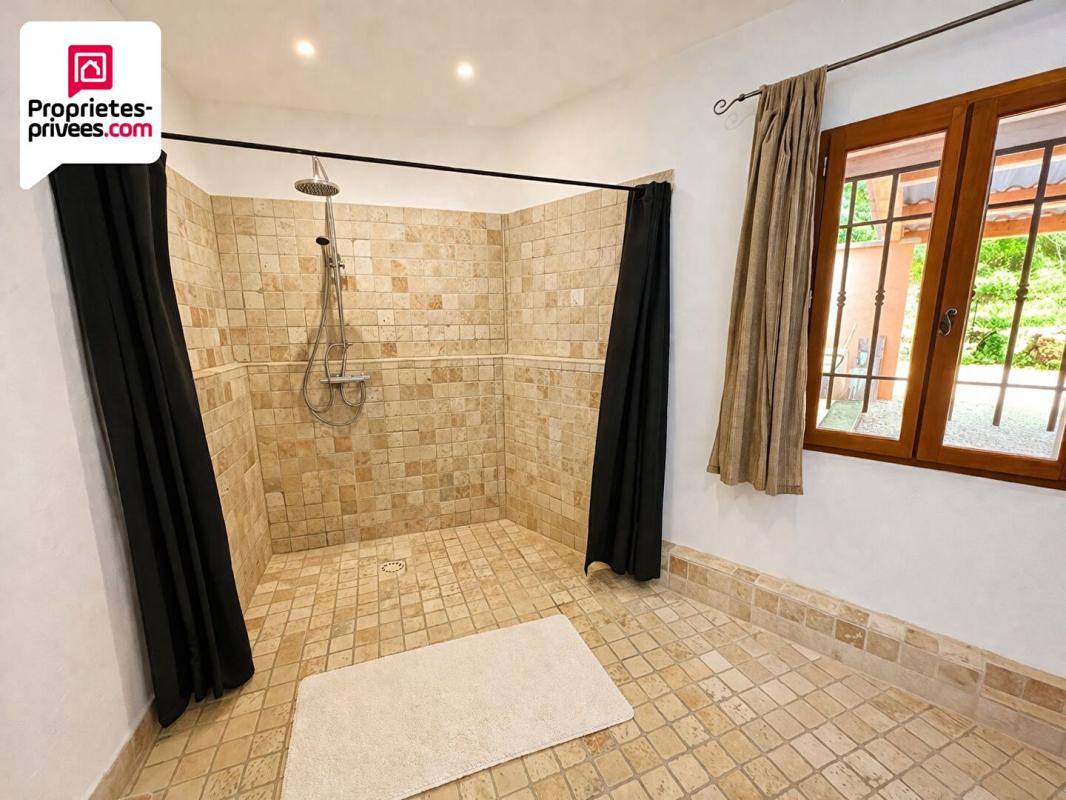 SAINT-CEZAIRE-SUR-SIAGNE PROPRIETE 9 pièces 249 m2 avec Annexes, Piscine et terrain paysager de 4000 m2 15
