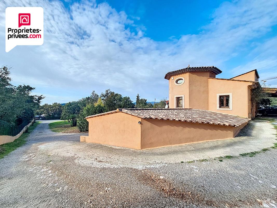 SAINT-CEZAIRE-SUR-SIAGNE PROPRIETE 9 pièces 249 m2 avec Annexes, Piscine et terrain paysager de 4000 m2 5