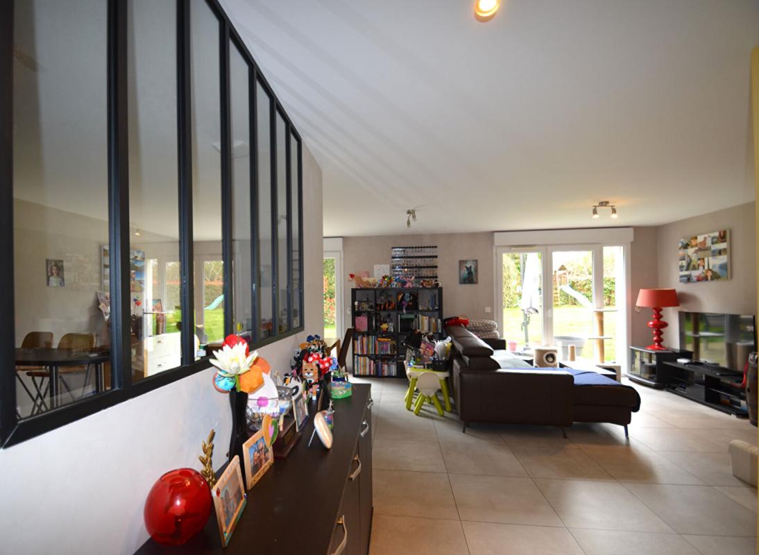 LIMAS Maison récente Limas - PMR - 4 Chambres - 3 salle d'eau - 135 m2 sur 577m2 terrain 11