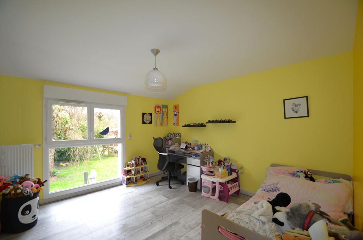 LIMAS Maison récente Limas - PMR - 4 Chambres - 3 salle d'eau - 135 m2 sur 577m2 terrain 8