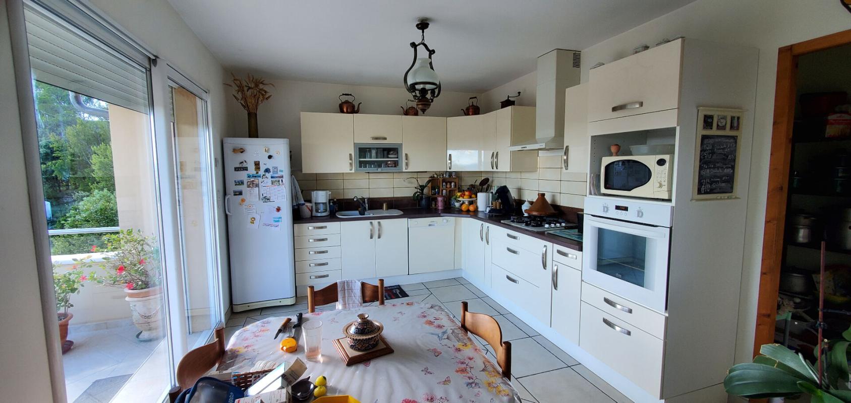 SAINT-AMBROIX MAISON D'EXCEPTION AVEC VUE PANORAMIQUE, PISCINE, TERRAIN ARBORÉ ET PRESTATIONS DE GAMME QUALITÉ6 pièce(s) 124.24 m2 9