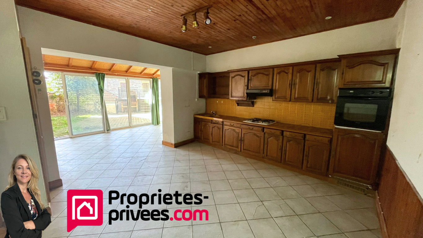 SAINT-VICTOR-SUR-RHINS MAISON ST VICTOR SUR RHINS 153 M² avec extérieur et garage 5