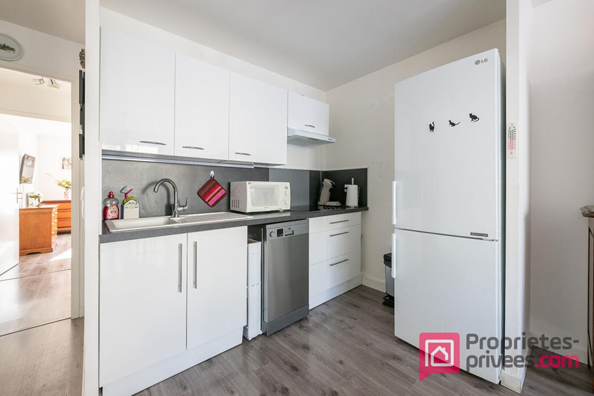 BRIE-COMTE-ROBERT Appartement 3 pièces- 58m²- Terrasse- Parking- Ascenseur 10