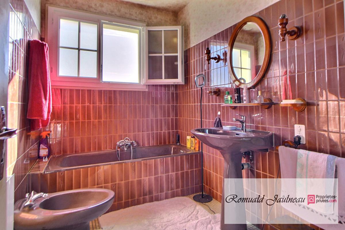 MARBOUE Maison sur sous sol Marboue 134 m2 7