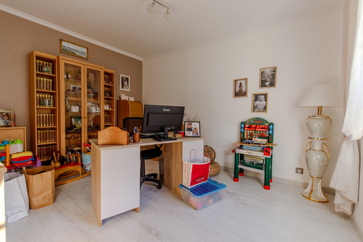 JAMBVILLE Maison familiale à vendre sur Jambville 10