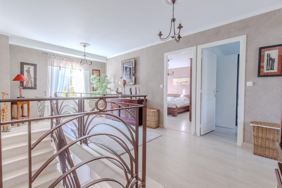 JAMBVILLE Maison familiale à vendre sur Jambville 12