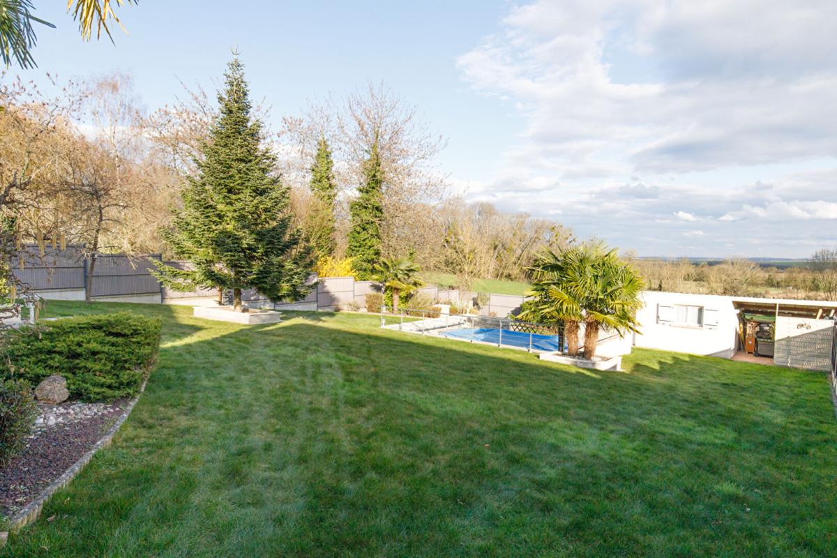 JAMBVILLE Maison familiale à vendre sur Jambville 17