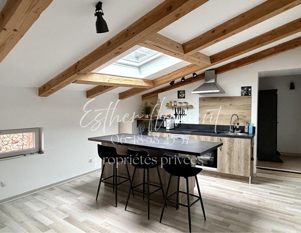 ANDUZE IMMEUBLE  de charme AVEC RAPPORT LOCATIF 13