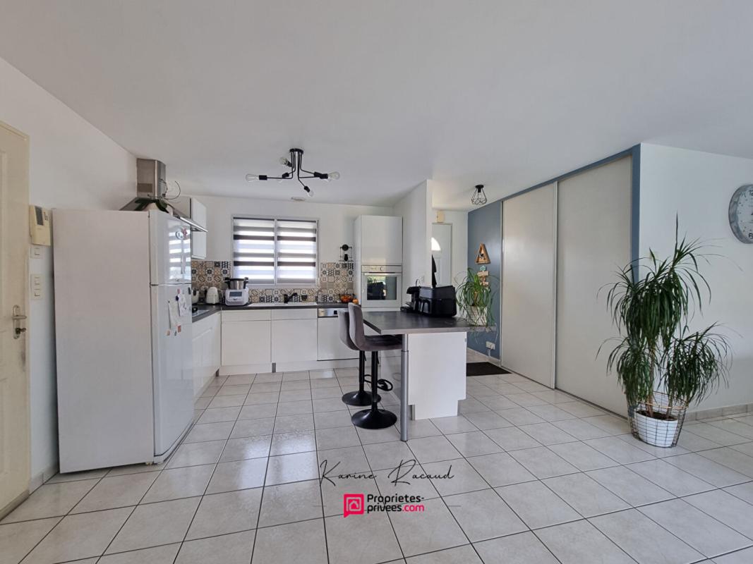 LA ROCHE-SUR-YON Maison La Roche Sur Yon 5 pièce(s) 2