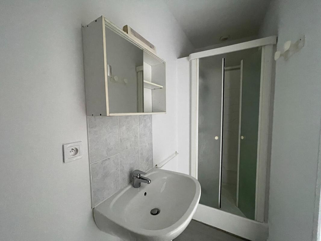 NOGENT-SUR-VERNISSON Appartement Nogent Sur Vernisson 3 pièces 29 m2 7