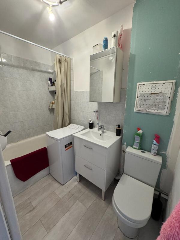 VILLIERS-LE-BEL GRAND STUDIO A LOUER VUE SUR MONUMENT 5