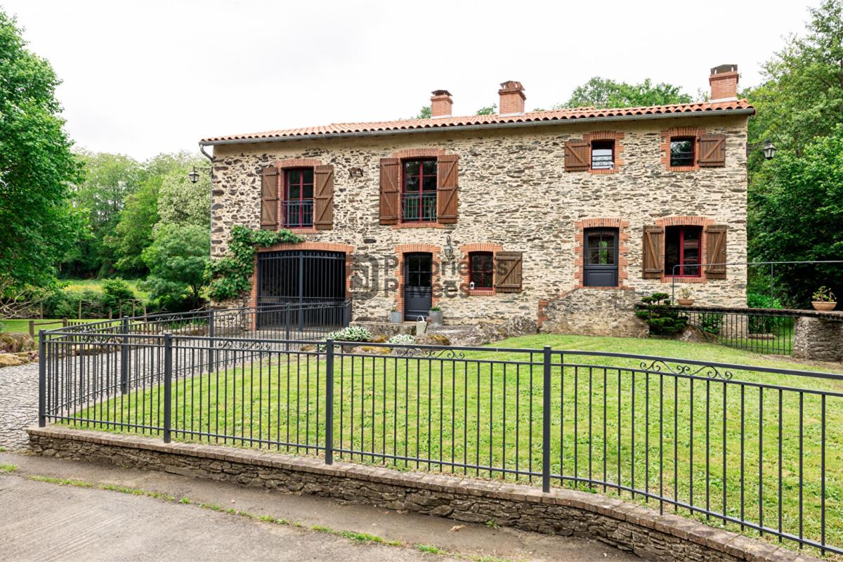 BEAUPREAU EN MAUGES Moulin 9 pièces - 204 m2 - Beaupreau En Mauges 18