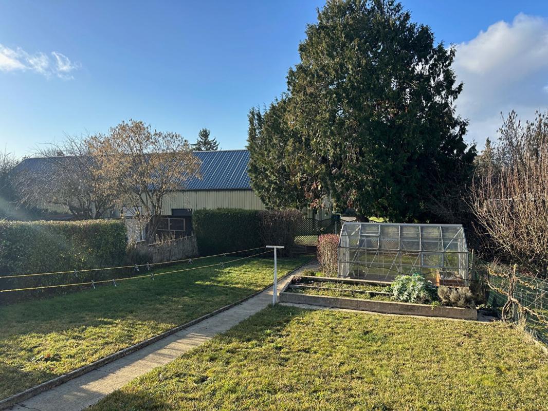 LA FERTE-BERNARD Maison de ville La Ferte Bernard 5 pièces de 87 m2 10