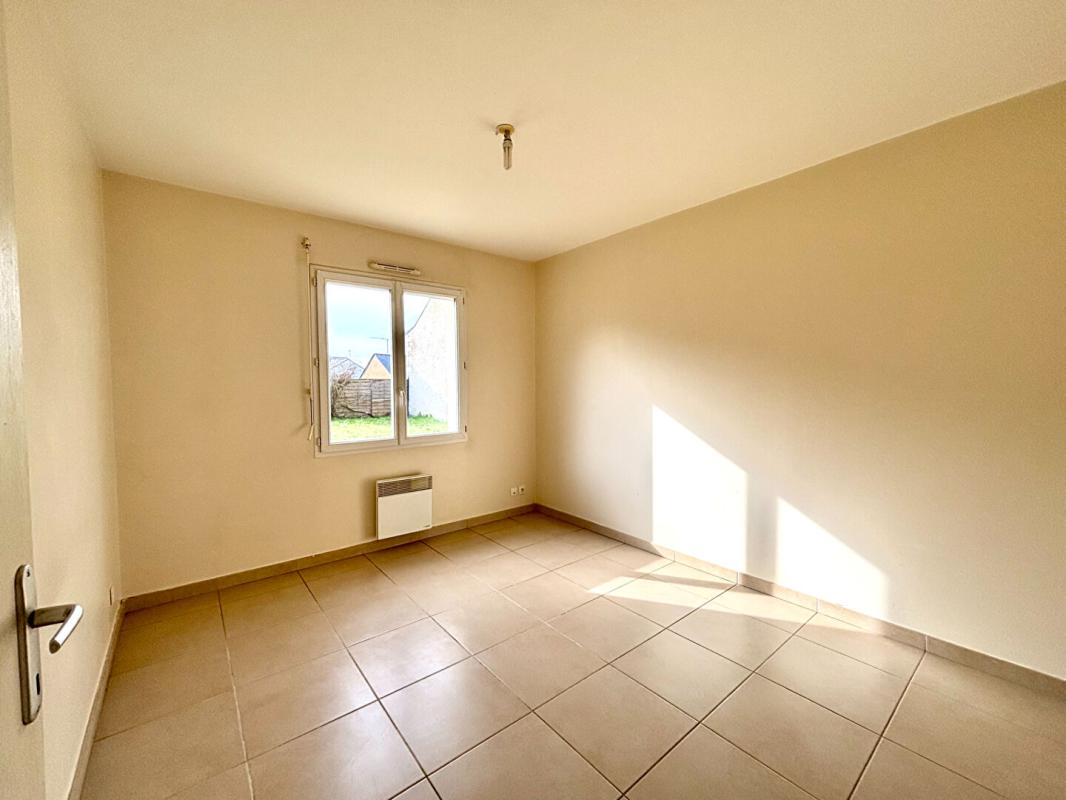 SAINT-LEGER-DES-BOIS Maison de plain pied - 3 chambres 10