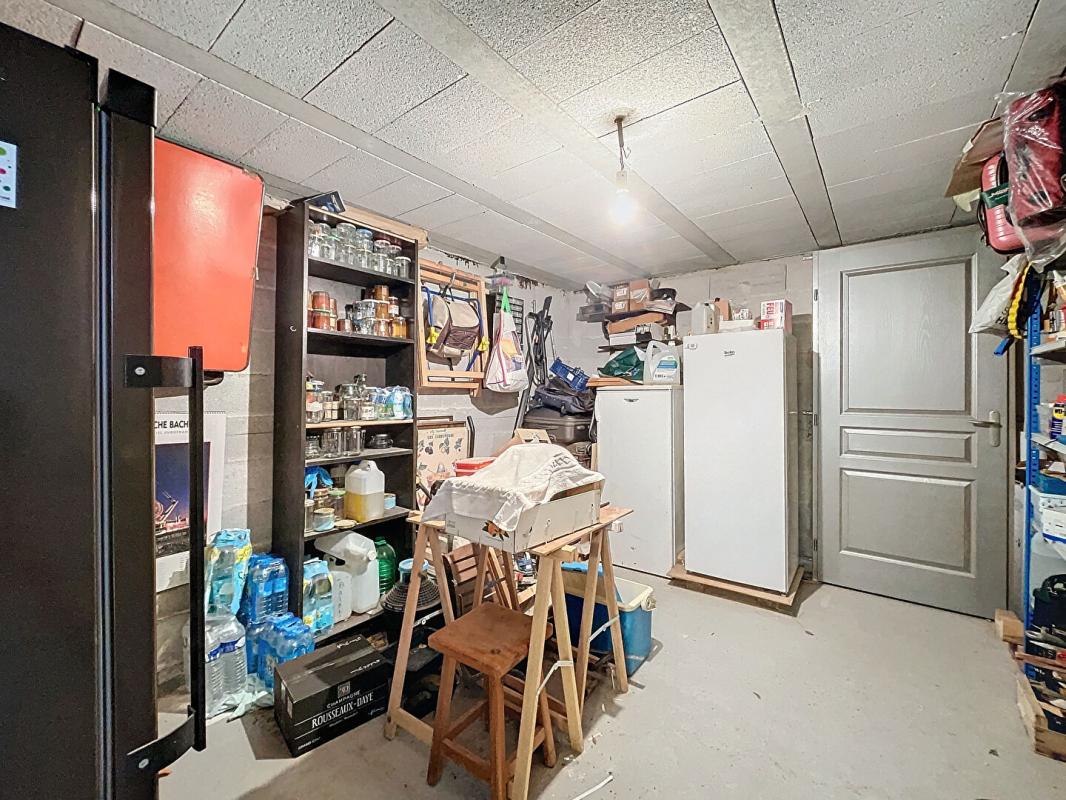 LE THORONET Villa Le Thoronet 6 pièce(s) 140 m2 / Piscine / Pool-House /Garage 14