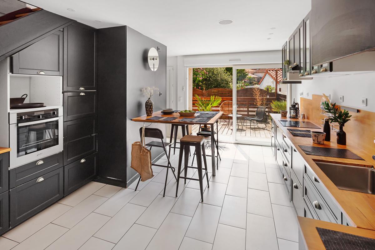 BASSE-GOULAINE Maison Basse Goulaine 7 pièce(s) 198 m2 1