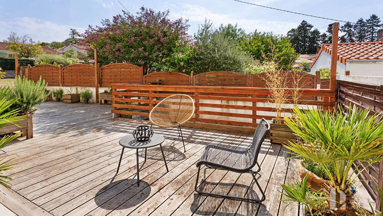 BASSE-GOULAINE Maison Basse Goulaine 7 pièce(s) 198 m2 13