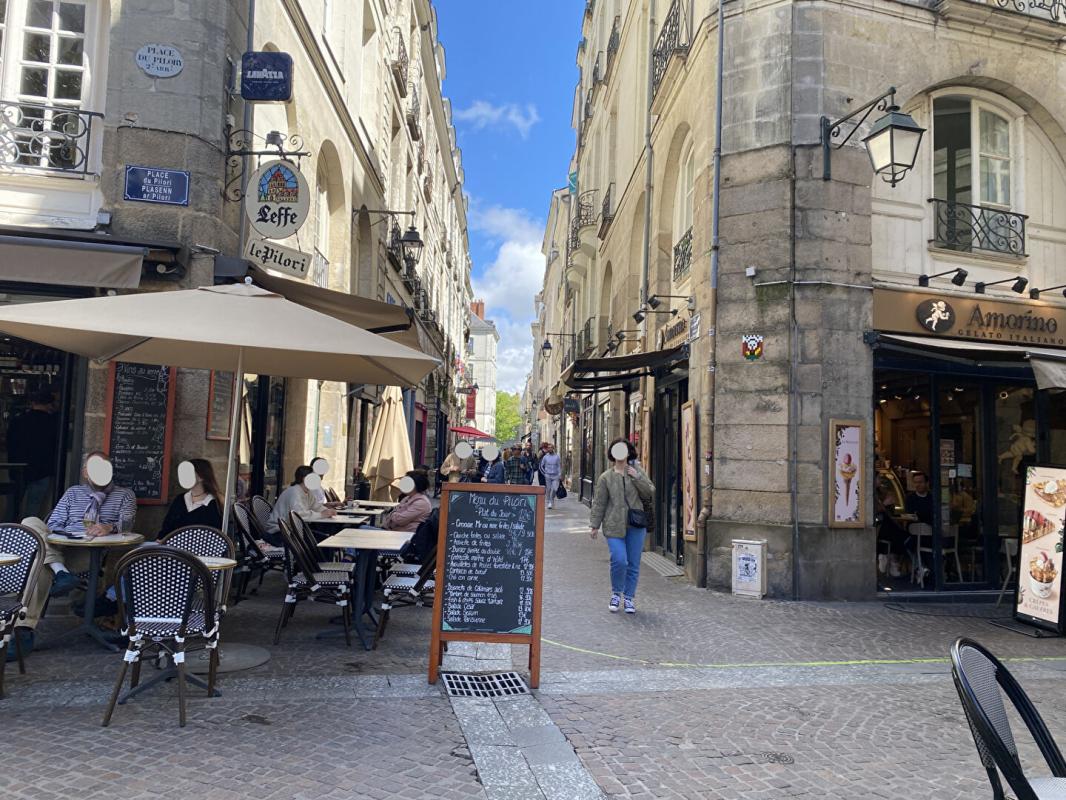 NANTES 44000 NANTES - CESSION DE BAIL QUARTIER CHATEAU - DECRE 6