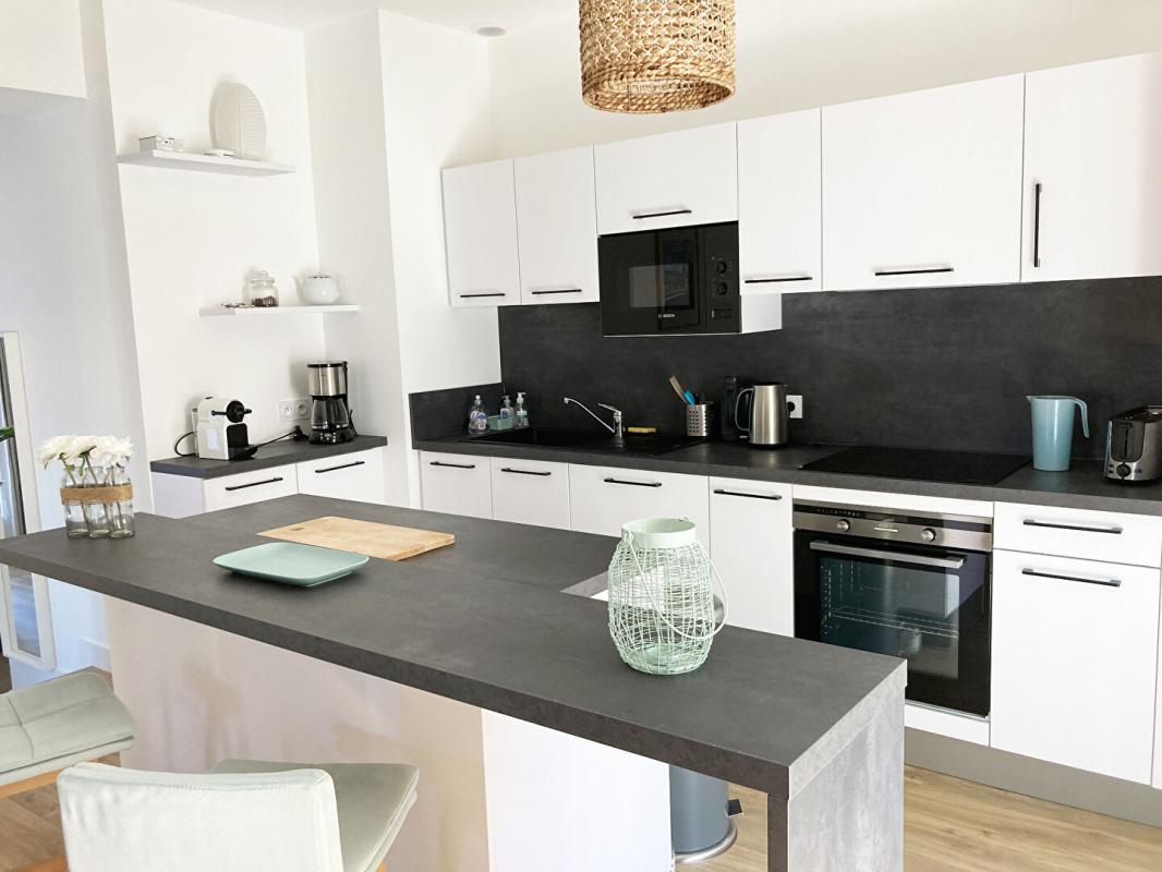 LE CROISIC Appartement Le Croisic centre, avec vue mer, d'environ 110 m² utiles 2