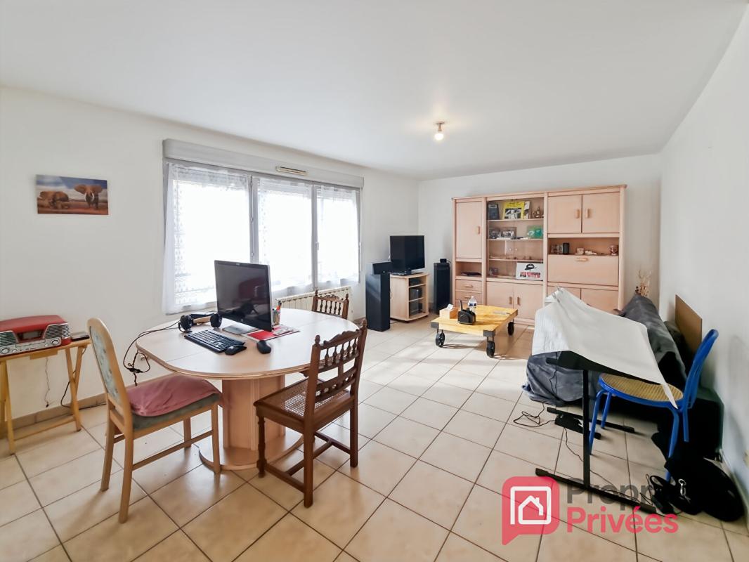 VILLEURBANNE Villeurbanne (69100), Appartement 3 pièces de 61 m2, 2 chambres, Immeuble récent de standing, garage. Parfait état! 5