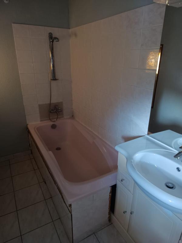 CHEZAL-BENOIT Maison familiale à fort potentiel ou opportunité investisseur 6