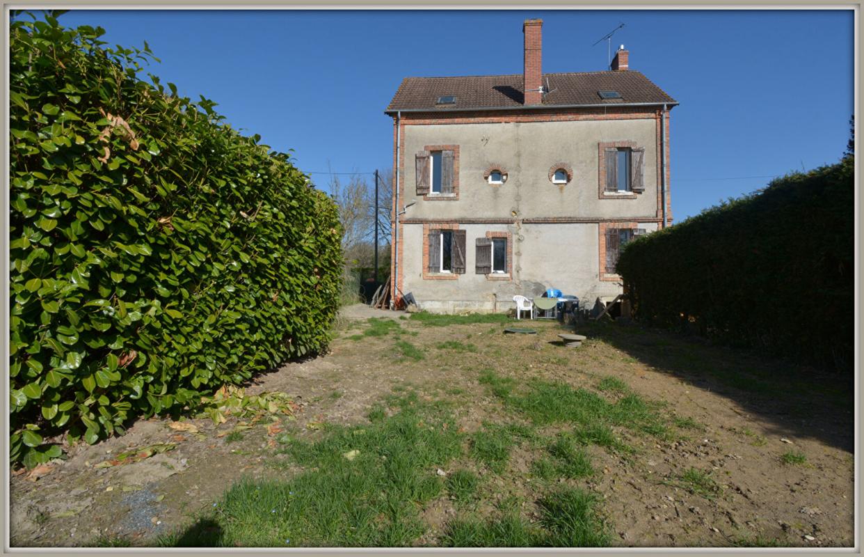 CHEZAL-BENOIT Maison familiale à fort potentiel ou opportunité investisseur 9
