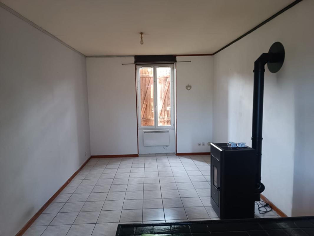 CHEZAL-BENOIT Maison familiale à fort potentiel ou opportunité investisseur 4