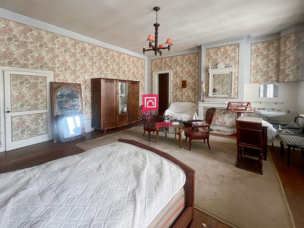 VILLANDRAUT Maison 5 chambres - annexes attenantes - jardin 9