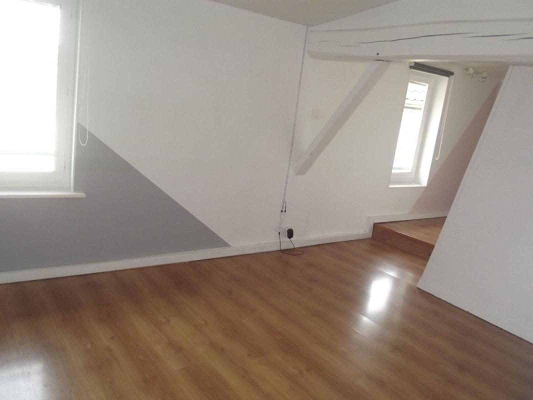 LENTILLES Belle maison traditionnelle 8